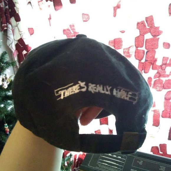 RUSS theres really a wolf - Picture 2 of 2